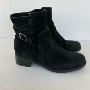 La Canadienne Shelby Black Suede Ankle Waterproof Bootie size 7